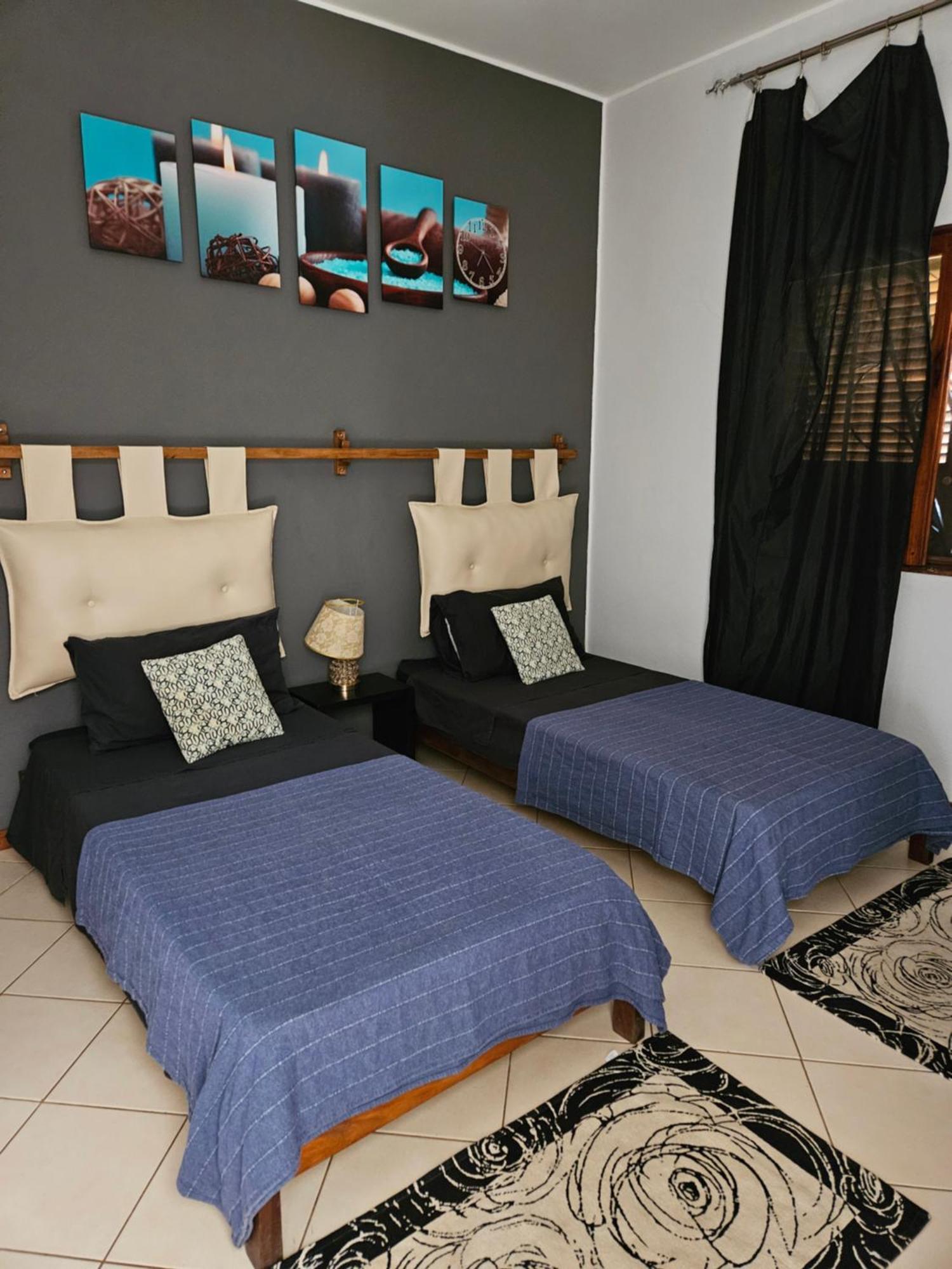 Blue Eagle Guesthouse - Casa De Hospedes Santa Maria Eksteriør billede