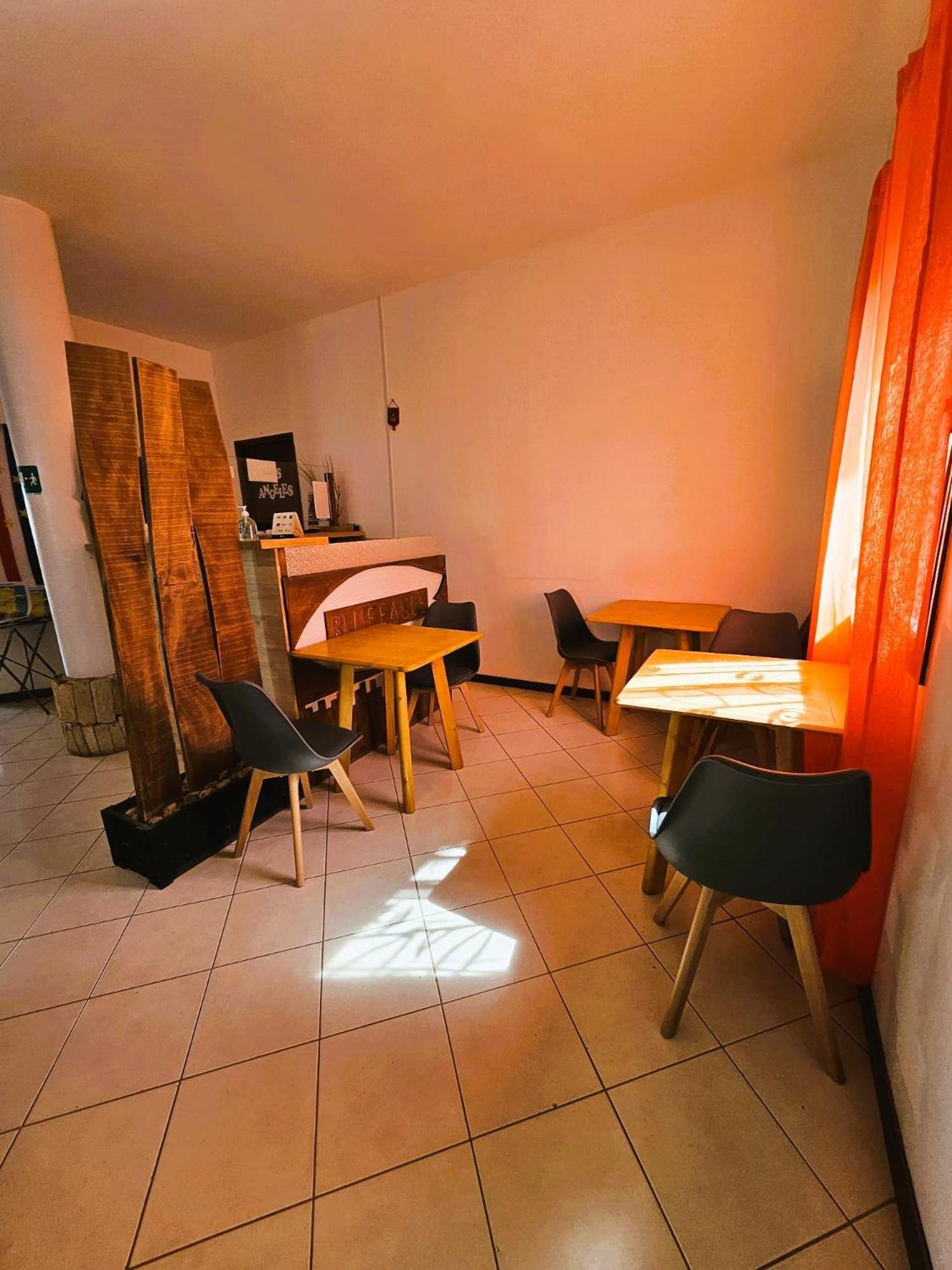 Blue Eagle Guesthouse - Casa De Hospedes Santa Maria Eksteriør billede